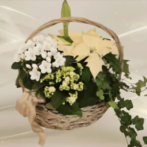 Näyttävä sankakoriasetelma valkoinen tai punainen